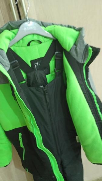 Продам детский зимний костюм