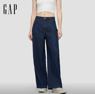 Джинсы Gap