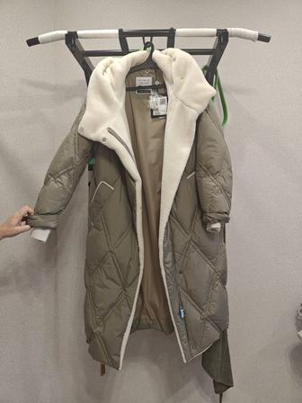 Зимний женский пуховик