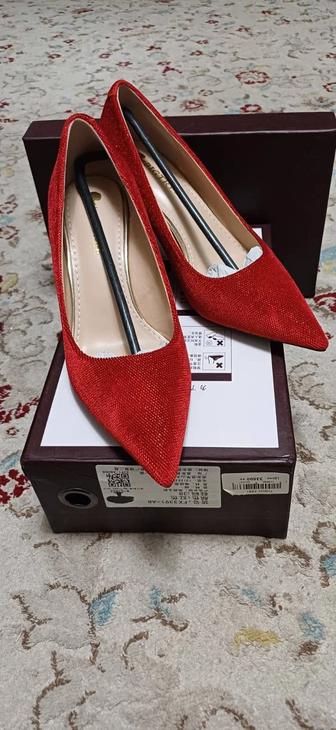 красные туфли