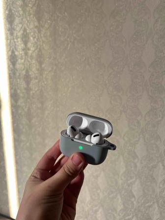 Продам наушники AirPods