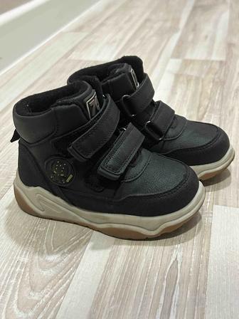 Осенние ботинки 24 размер