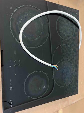 Продам электрическую варочную поверхность б/у