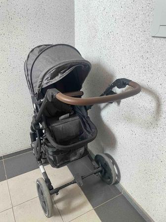 Продам детскую коляску Tomix