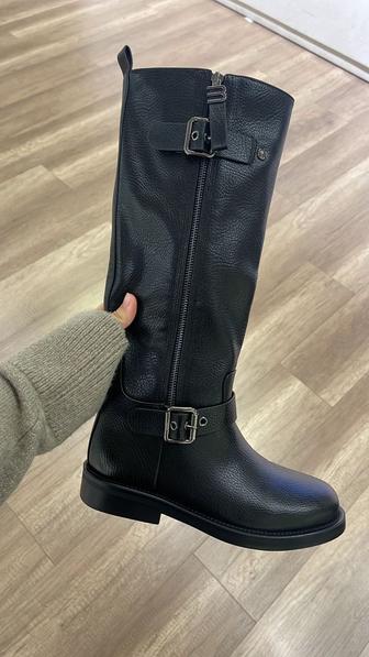 Продам зимние сапоги 37 рр
