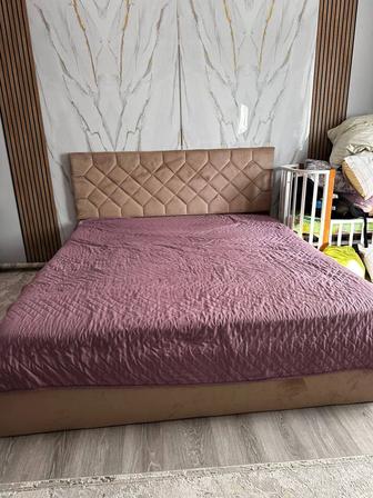 Продам кровать