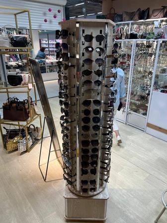Продам большую подставку для очков