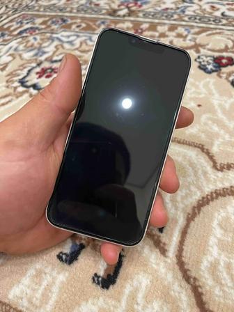 Продаю iPhone 13