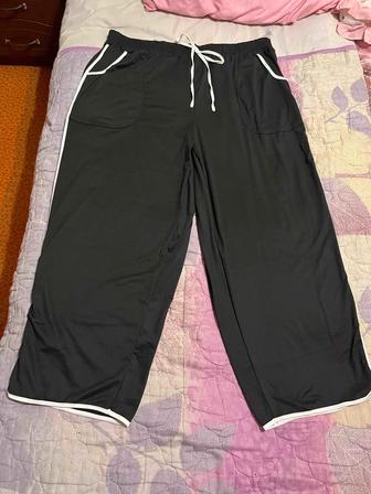 Продаю брюки женские 62 размер