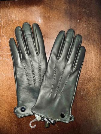 Перчатки женские , кожаные