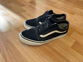 Тапочки жен 39 р Кроссовки Vans