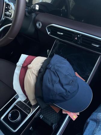 Продаю стильные кепки в стиле Loro Piana