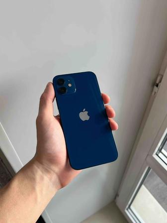 iPhone 12 в идеальном состоянии