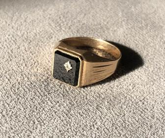 Золотое кольцо мужское