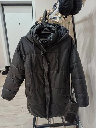 Продам зимние куртки