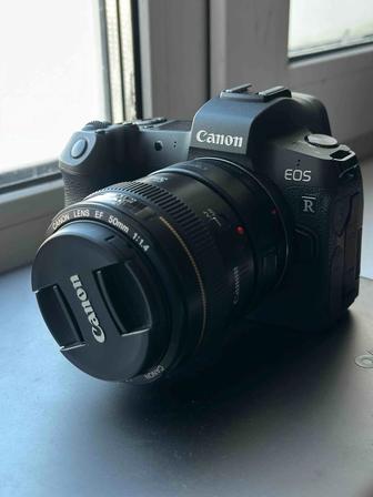 Canon R