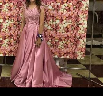 Продам платье