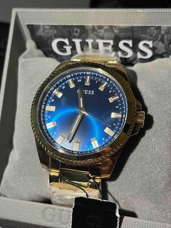 Часы GUESS Mens Gold Tone