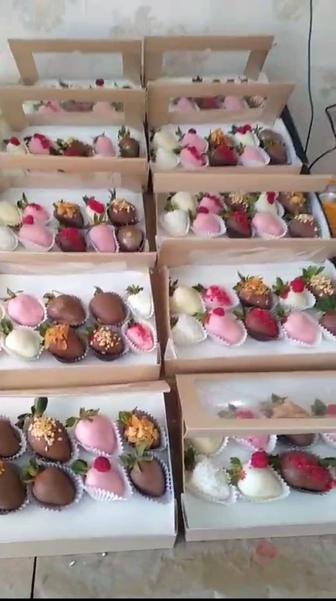 Клубника в шоколаде Астана