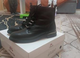 Продам зимние ботинки