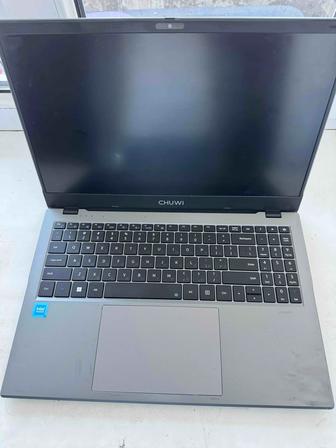 Продам ноутбук сост новый