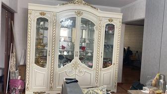 Шкаф-сервант