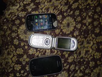 Телефон кнопочный