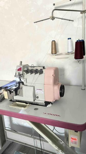 Продам 4-х ниточный оверлок