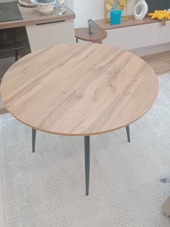 Кухонный стол