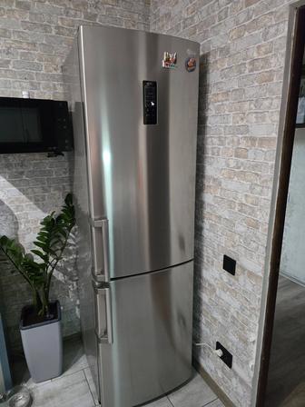 Продам холодильник