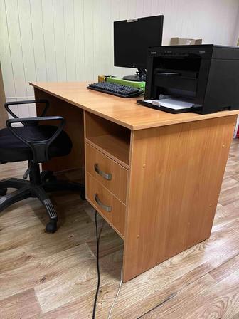 Продам 3 стола для офиса