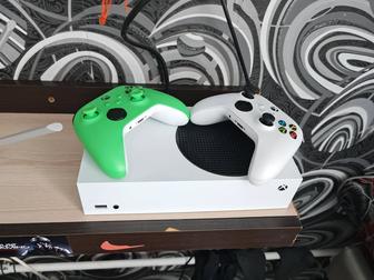 Продам xbox series s, недорого срочно