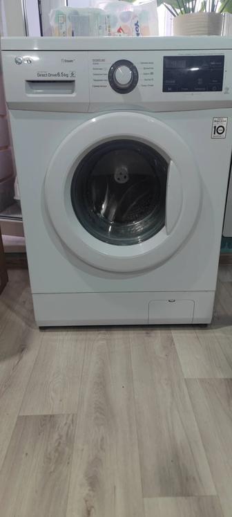 Продам стиральную машину LG