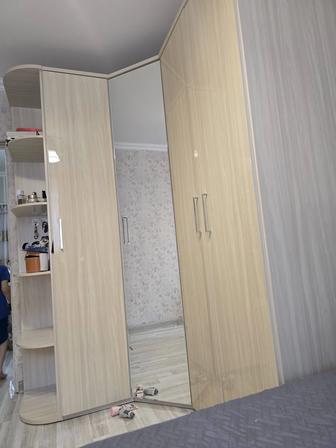 Продается спальный гарнитур