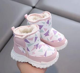 Детские зимние ботинки