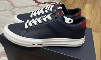 Мужские кроссовки от Tommy Hilfiger