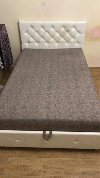 Кровать продам