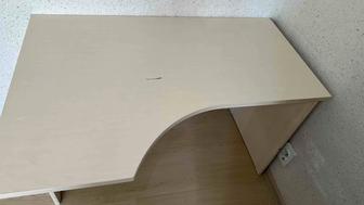 Стол компьютерный