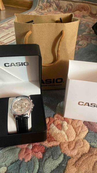 Часы Casio
