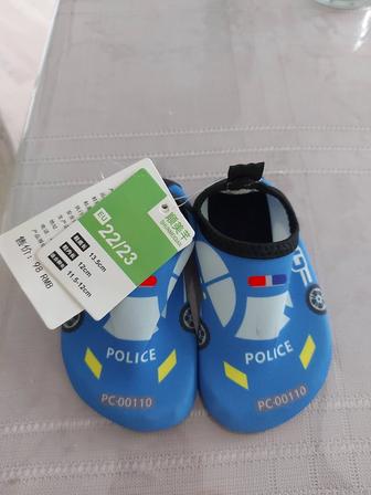 Продам аквашузы детские