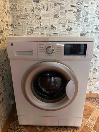 Продается стиральная машина LG 85000 тг