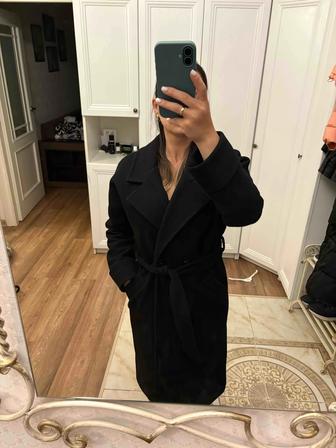 Пальто черное