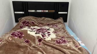 Продам спальный гарнитур