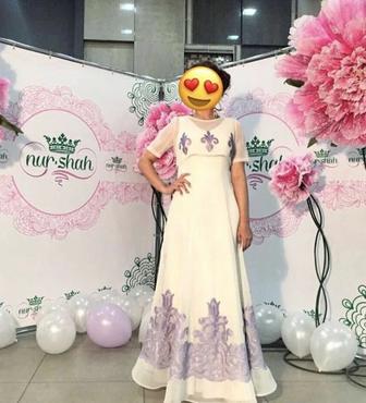 Дизайнерский платье