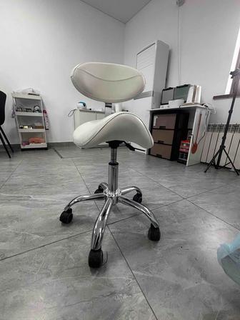 Продам стул седло