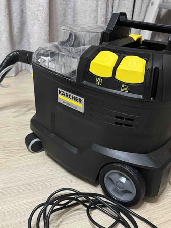 Химчистка мягкой мебели KARCHER