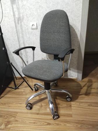 Кресло продам