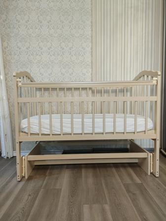 Продам НОВУЮ кроватку