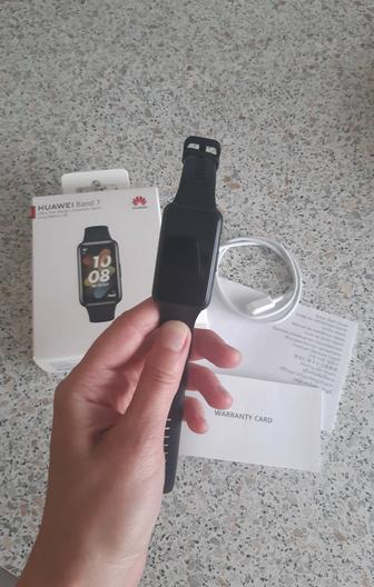 Смарт часы Huawei Band 7