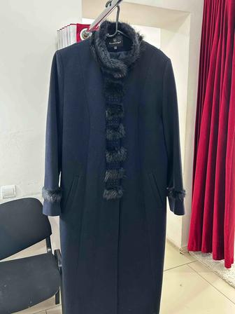 Продам женское пальто